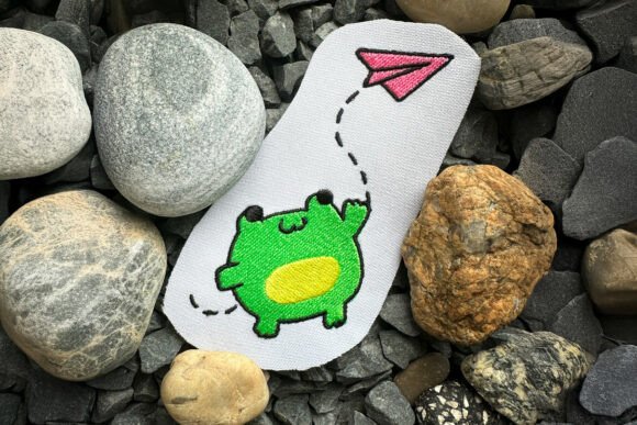 Summer Frog Machine Embroidery Design